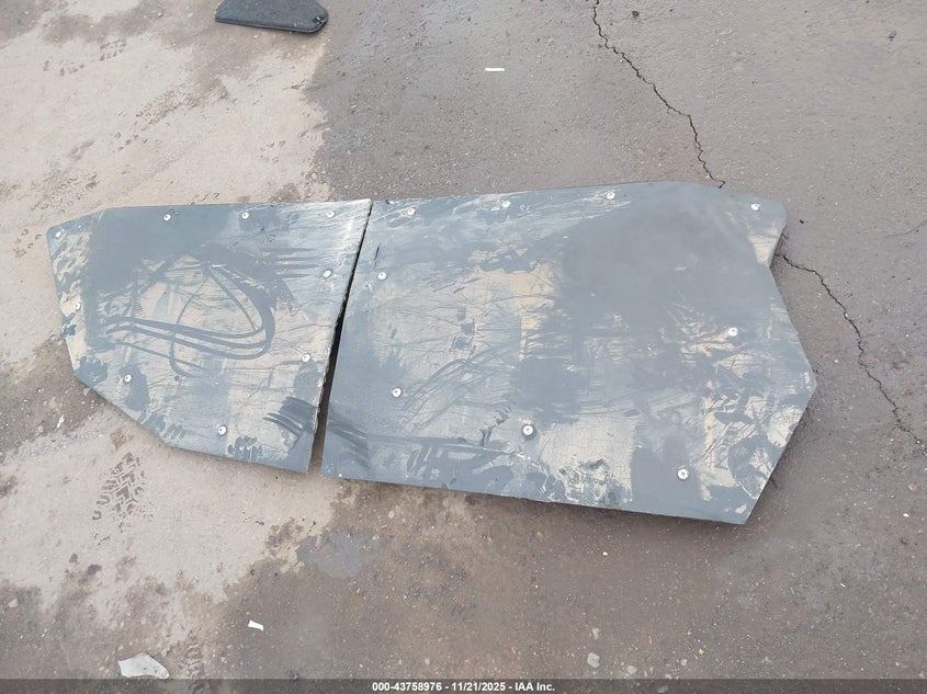 2021 Polaris Rzr Xp 4 Turbo S Velocity VIN: 3NSP4E924MG623240 Lot: 43758976