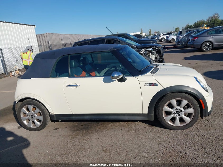 2006 Mini Cooper S VIN: WMWRH33556TK58950 Lot: 43758981