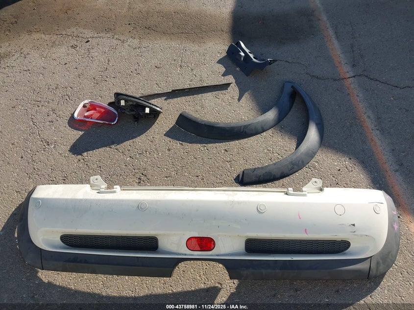 2006 Mini Cooper S VIN: WMWRH33556TK58950 Lot: 43758981