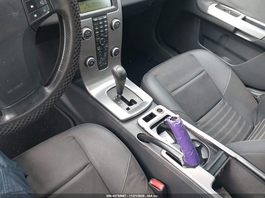 2009 Volvo S40 2.4I VIN: YV1MS390192448789 Lot: 43758987