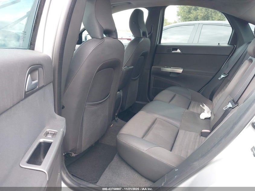 2009 Volvo S40 2.4I VIN: YV1MS390192448789 Lot: 43758987