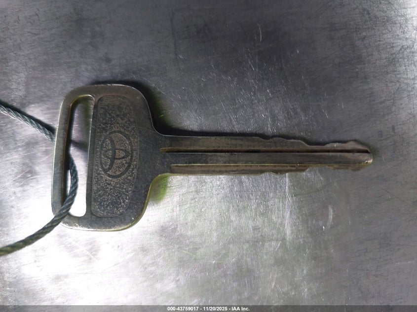 2000 Toyota Tacoma Prerunner V6 VIN: 4TASN92N5YZ605190 Lot: 43759017