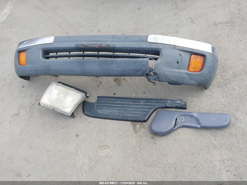 2000 Toyota Tacoma Prerunner V6 VIN: 4TASN92N5YZ605190 Lot: 43759017