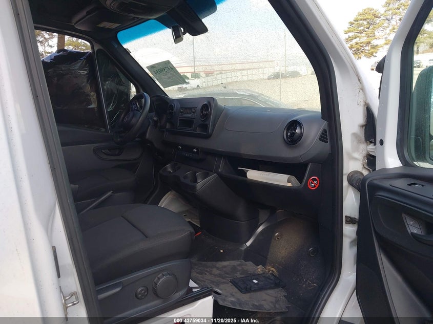 WD4PF1CD6KT013621 2019 MERCEDES-BENZ SPRINTER photo no. 5