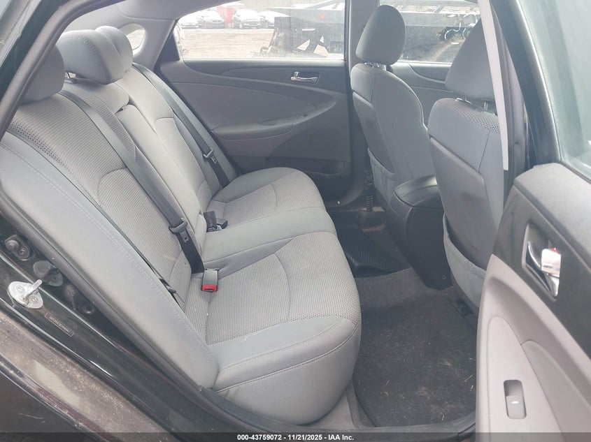 2014 HYUNDAI SONATA auction photo 8