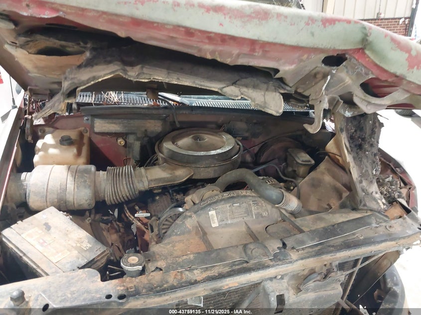 1990 Chevrolet Gmt-400 K1500 VIN: 1GCDK14K8LZ183256 Lot: 43759135