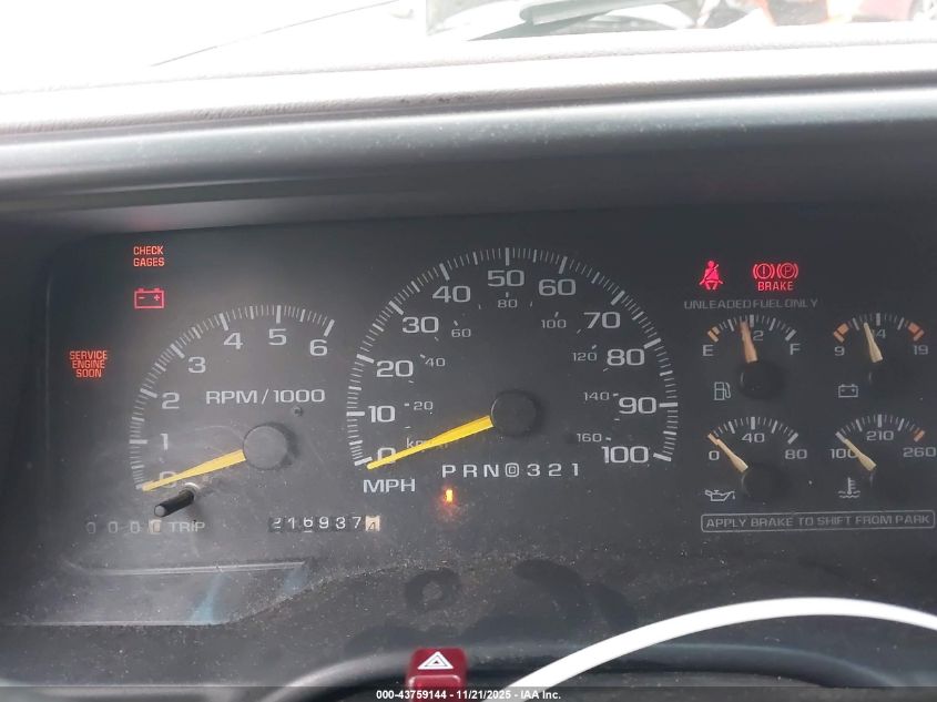 1999 Chevrolet Suburban 1500 Lt VIN: 3GNFK16R2XG140788 Lot: 43759144