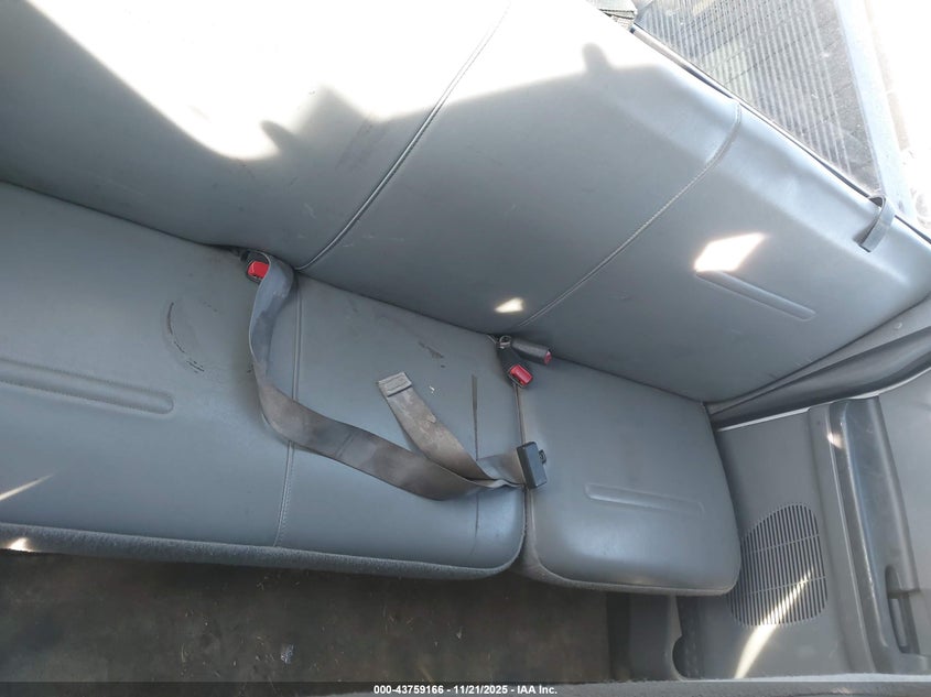 2003 Ford F-250 Lariat/Xl/Xlt VIN: 1FTNX21L33EB98358 Lot: 43759166