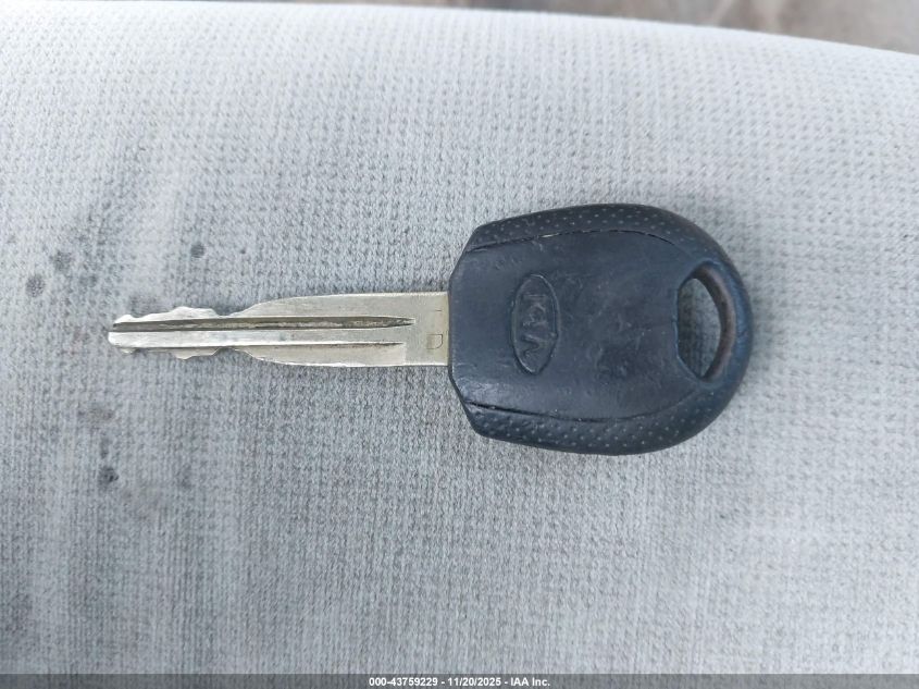 2004 Kia Spectra Ex/Lx VIN: KNAFE122445018684 Lot: 43759229