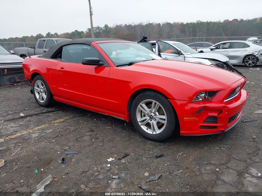 FORD MUSTANG V6
