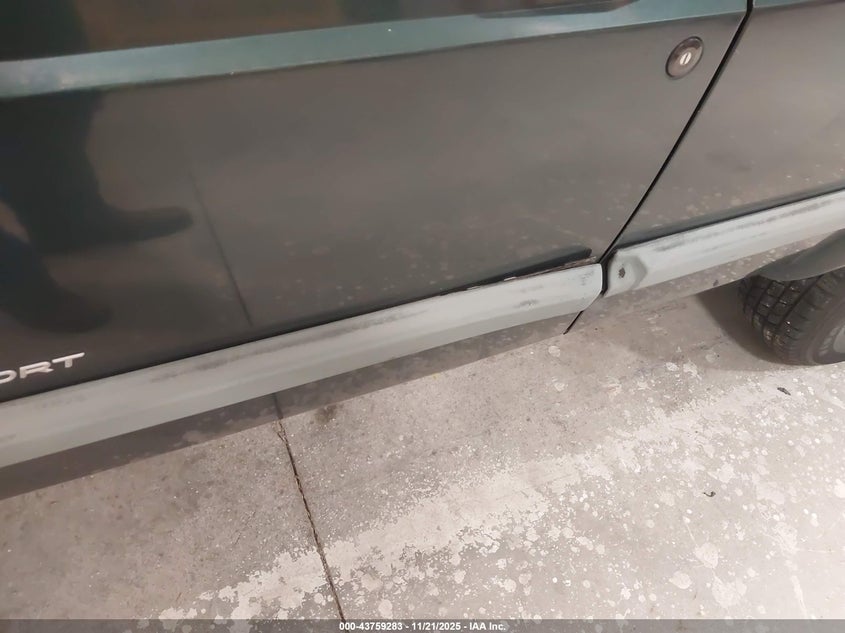 2000 Jeep Cherokee Sport VIN: 1J4FF48S5YL262803 Lot: 43759283