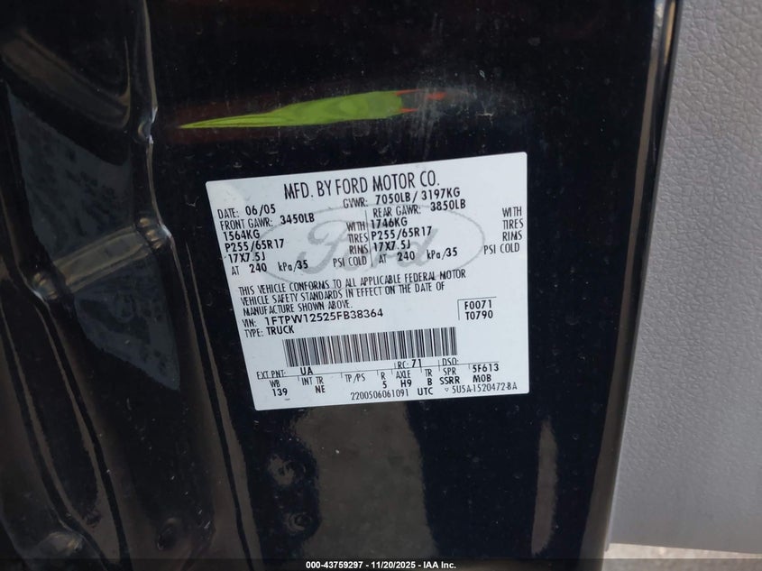 2005 Ford F-150 Lariat/Xlt VIN: 1FTPW12525FB38364 Lot: 43759297