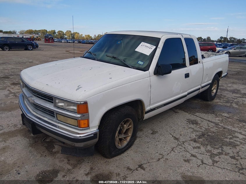 2GCEC19R4W1129764 1998 CHEVROLET C/K photo no. 2