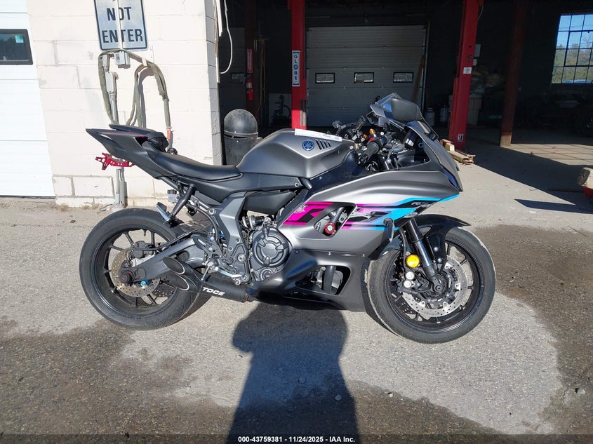 2024 Yamaha Yzfr7 VIN: JYARM38E0RA014738 Lot: 43759381