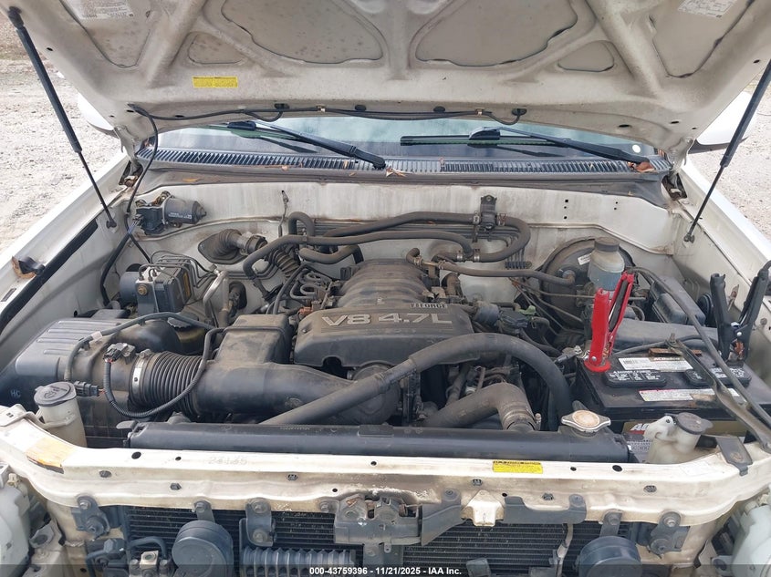 2005 Toyota Sequoia Limited V8 VIN: 5TDZT38A25S258957 Lot: 43759396