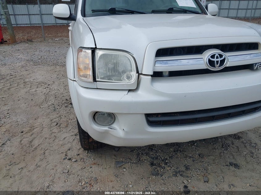 2005 Toyota Sequoia Limited V8 VIN: 5TDZT38A25S258957 Lot: 43759396