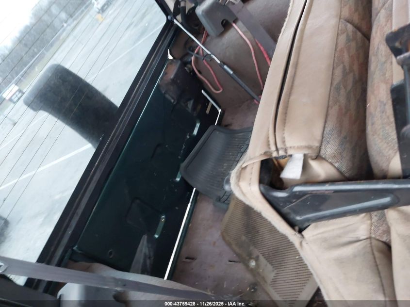 2000 Jeep Wrangler Sport VIN: 1J4FA49S7YP760846 Lot: 43759428