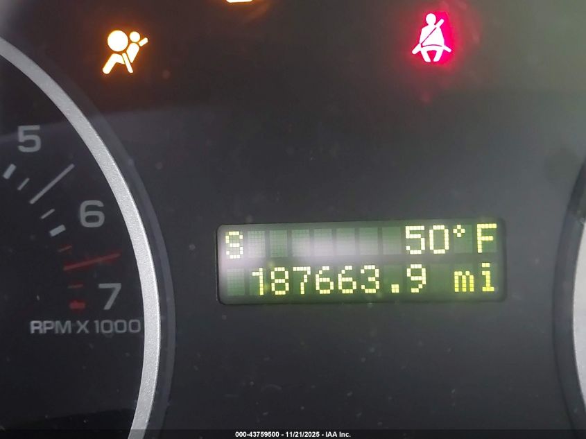 2007 Ford Explorer Xlt VIN: 1FMEU73867UA99300 Lot: 43759500