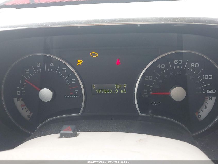 2007 Ford Explorer Xlt VIN: 1FMEU73867UA99300 Lot: 43759500