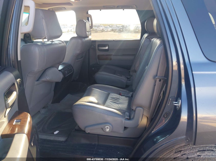 2008 Toyota Sequoia Limited 5.7L V8 VIN: 5TDBY68A58S000487 Lot: 43759536