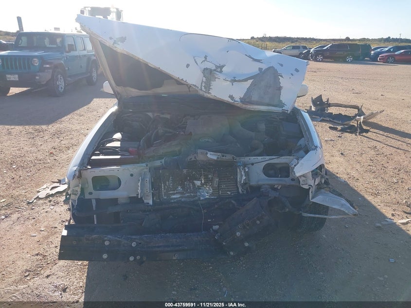 2004 Mercury Grand Marquis Ls VIN: 2MEHM75W34X630730 Lot: 43759591