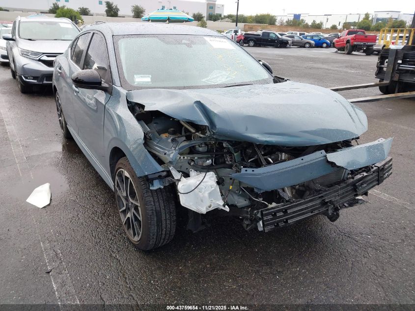 NISSAN SENTRA SR XTRONIC CVT