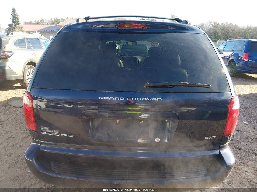 2004 Dodge Grand Caravan Sxt VIN: 2D4GP44L24R526246 Lot: 43759672