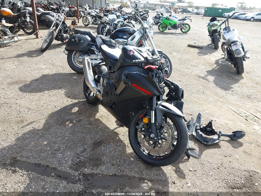 JH2SC7714KK200014 HONDA CBR1000 Photo 1