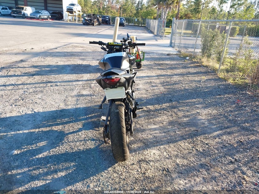 2020 Yamaha Mt-03 VIN: MH3RH20Y7LK002744 Lot: 43759855