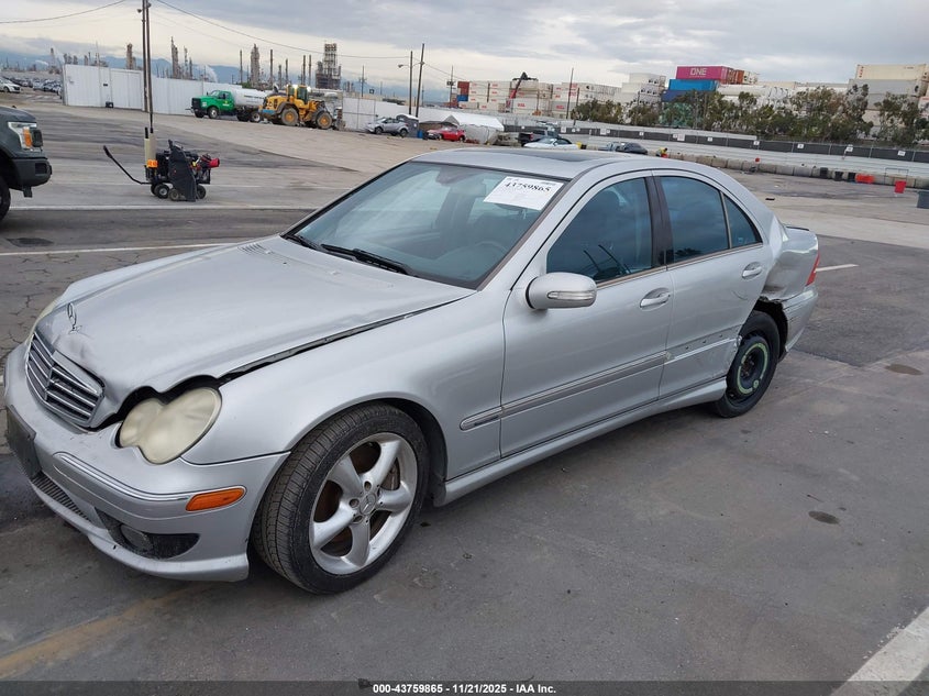 2005 Mercedes-Benz C 230 Kompressor Sport VIN: WDBRF40J55A714258 Lot: 43759865