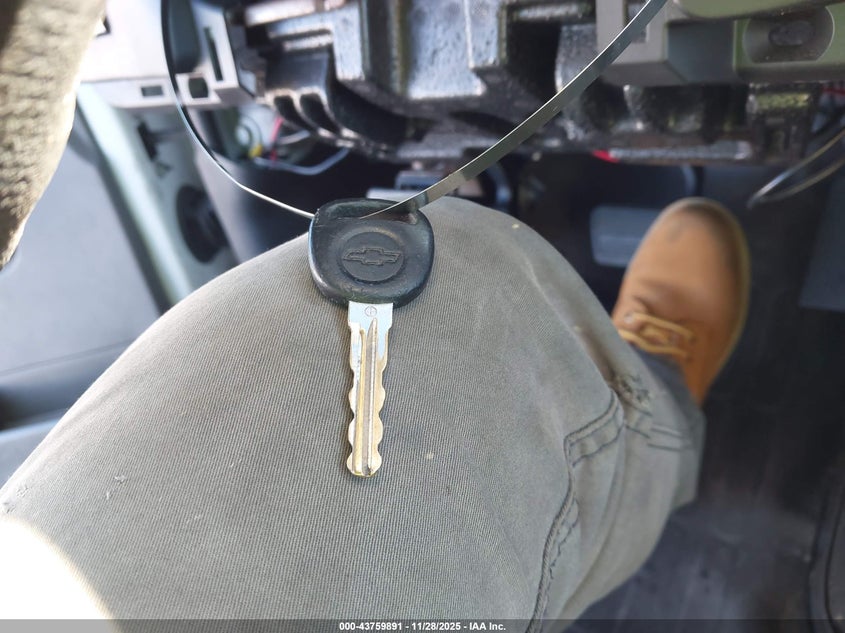 2010 Chevrolet Express 2500 Work Van VIN: 1GCZGFAAXA1139688 Lot: 43759891