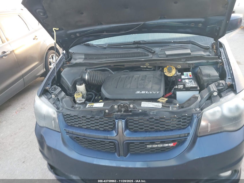 2017 Dodge Grand Caravan Gt VIN: 2C4RDGEG2HR617492 Lot: 43759963