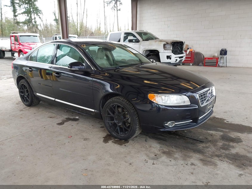 VOLVO S80 T6 PLATINUM
