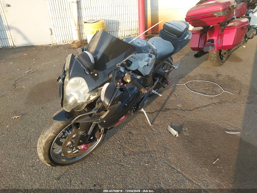 JS1GN7DA372107256 2007 SUZUKI GSX-R photo no. 2
