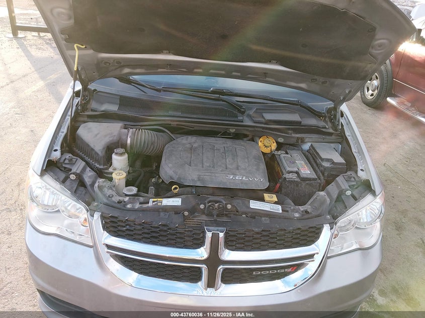 2015 Dodge Grand Caravan Sxt VIN: 2C4RDGCG7FR558813 Lot: 43760036