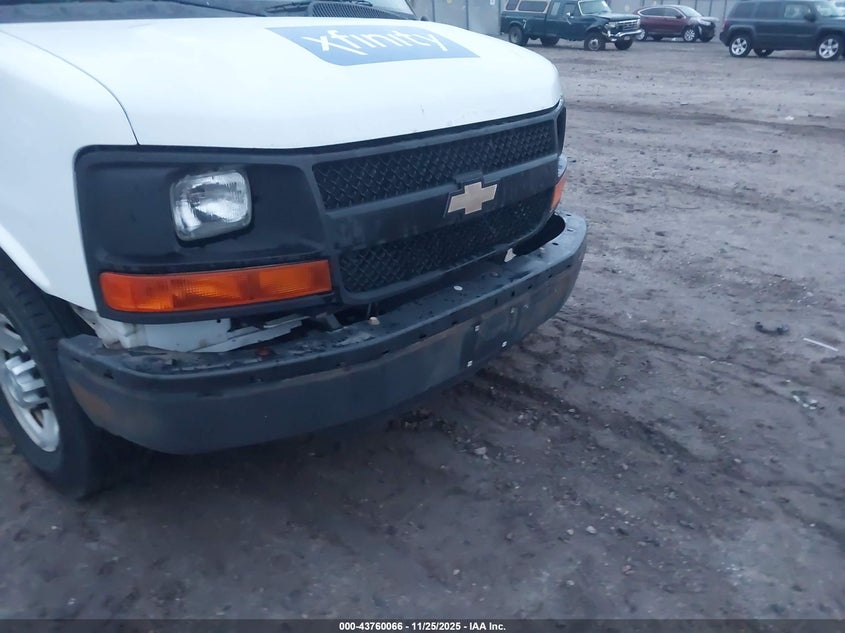 2015 Chevrolet Express 2500 Work Van VIN: 1GCWGFCF8F1152135 Lot: 43760066