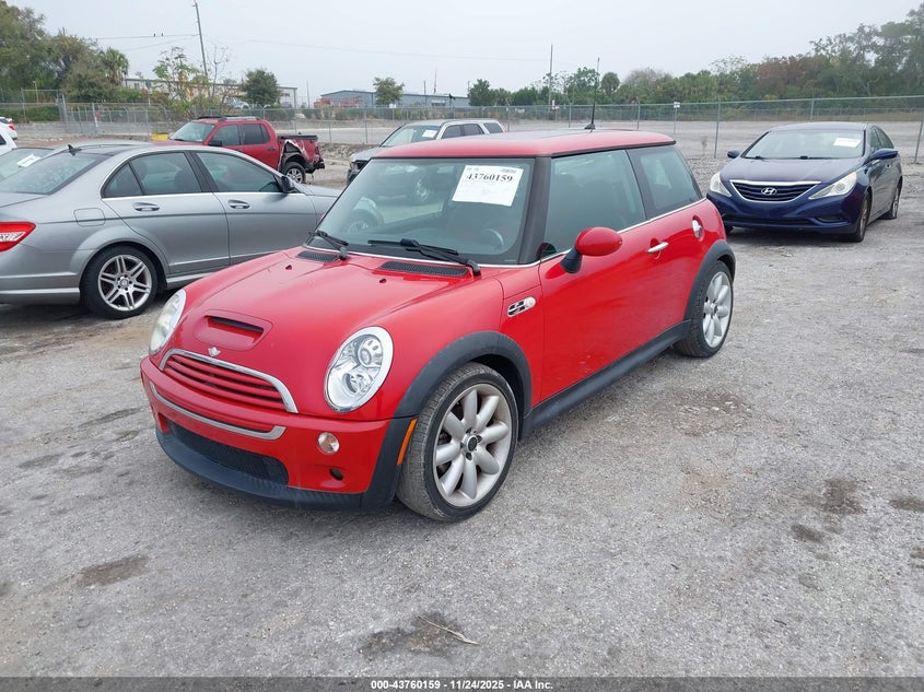 2005 Mini Cooper S VIN: WMWRE33445TD92947 Lot: 43760159