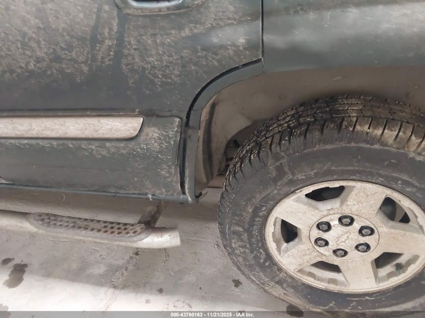 2004 GMC Yukon Sle VIN: 1GKEK13V64J237285 Lot: 43760163