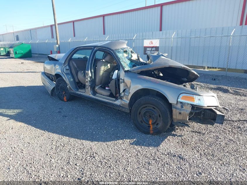 2003 Ford Crown Victoria