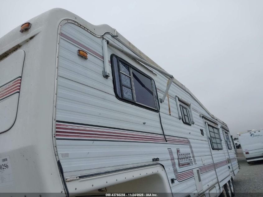 1990 Carriage Chaise 4048 5Th Whl Travel Trailer VIN: 16F63B4R6L1008897 Lot: 43760256