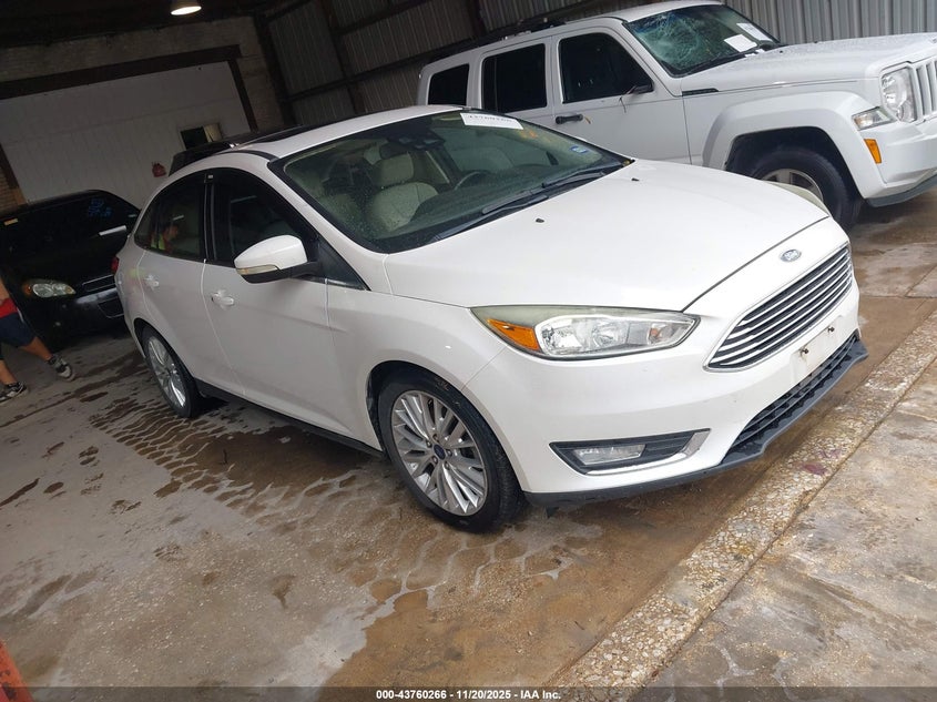 FORD FOCUS TITANIUM