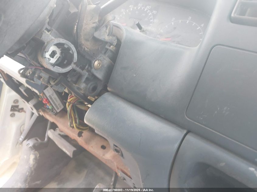 1999 Ford F-350 Lariat/Xl/Xlt VIN: 1FTSW30L8XEA53738 Lot: 43760303