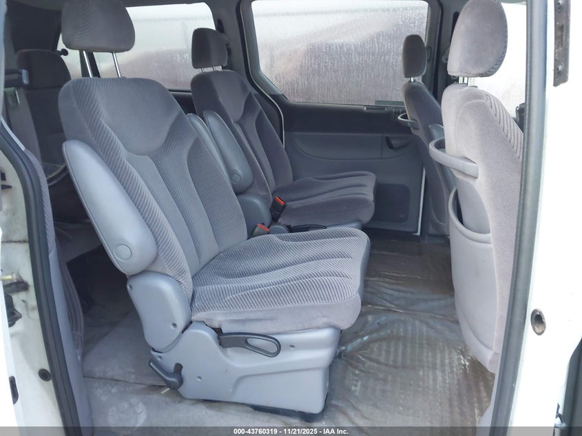 1P4GP44R5TB194006 1996 PLYMOUTH VOYAGER photo no. 8