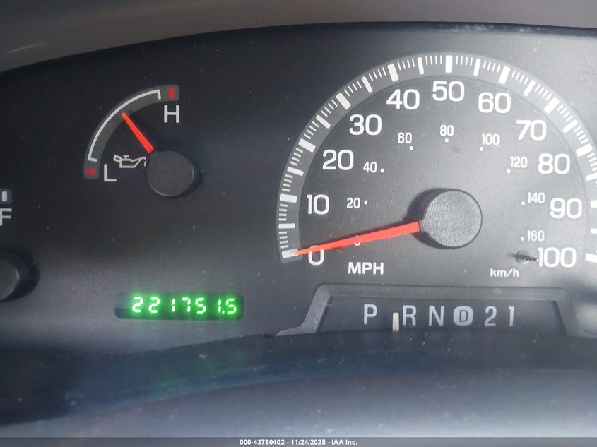 2000 Ford F-150 Lariat/Work Series/Xl/Xlt VIN: 1FTRX17W5YNB81050 Lot: 43760402