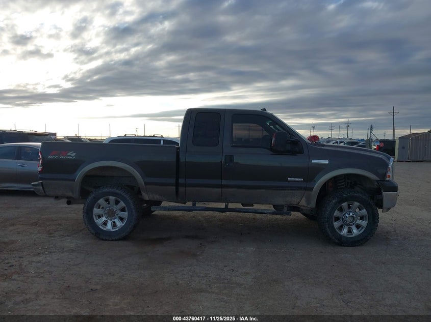 2005 Ford F-250 Lariat/Xl/Xlt VIN: 1FTSX21P65EB81241 Lot: 43760417