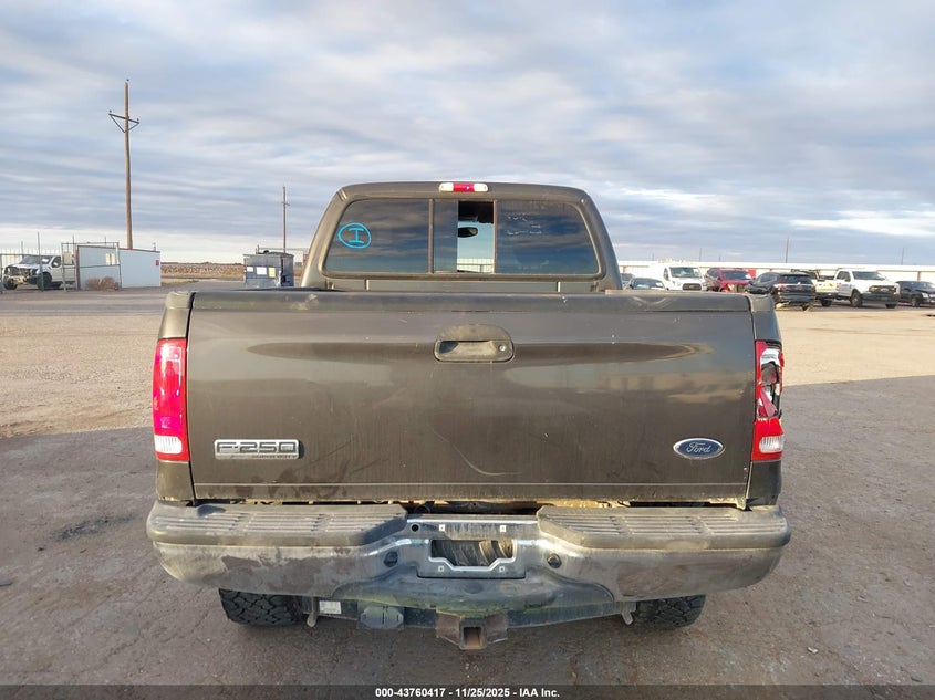 2005 Ford F-250 Lariat/Xl/Xlt VIN: 1FTSX21P65EB81241 Lot: 43760417