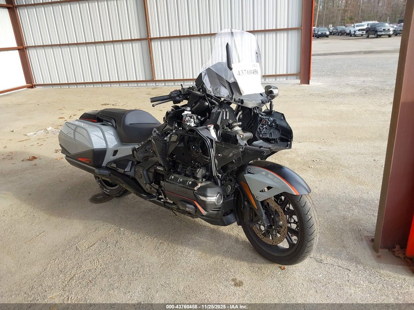 JH2SC7941MK300453 2021 Honda Gl1800 B auction photo 1