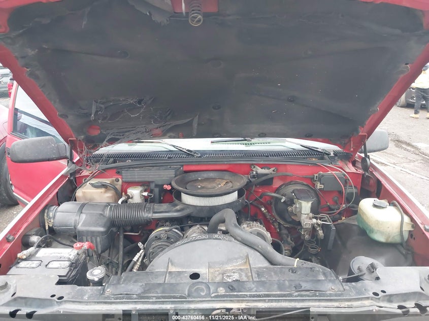 1993 Chevrolet Gmt-400 K1500 VIN: 2GCEK19K0P125372 Lot: 43760456