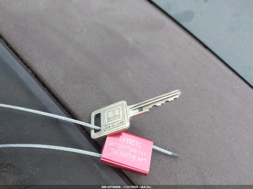 1993 Chevrolet Gmt-400 K1500 VIN: 2GCEK19K0P125372 Lot: 43760456