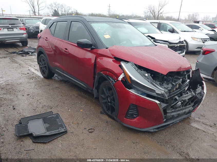 NISSAN KICKS SR XTRONIC CVT